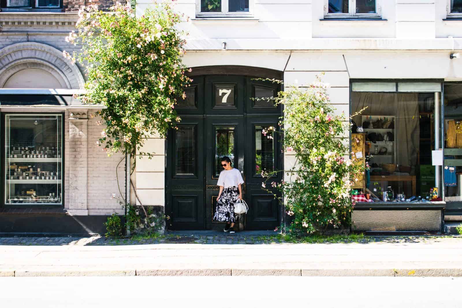 How the magical number 7 could help you build your authority